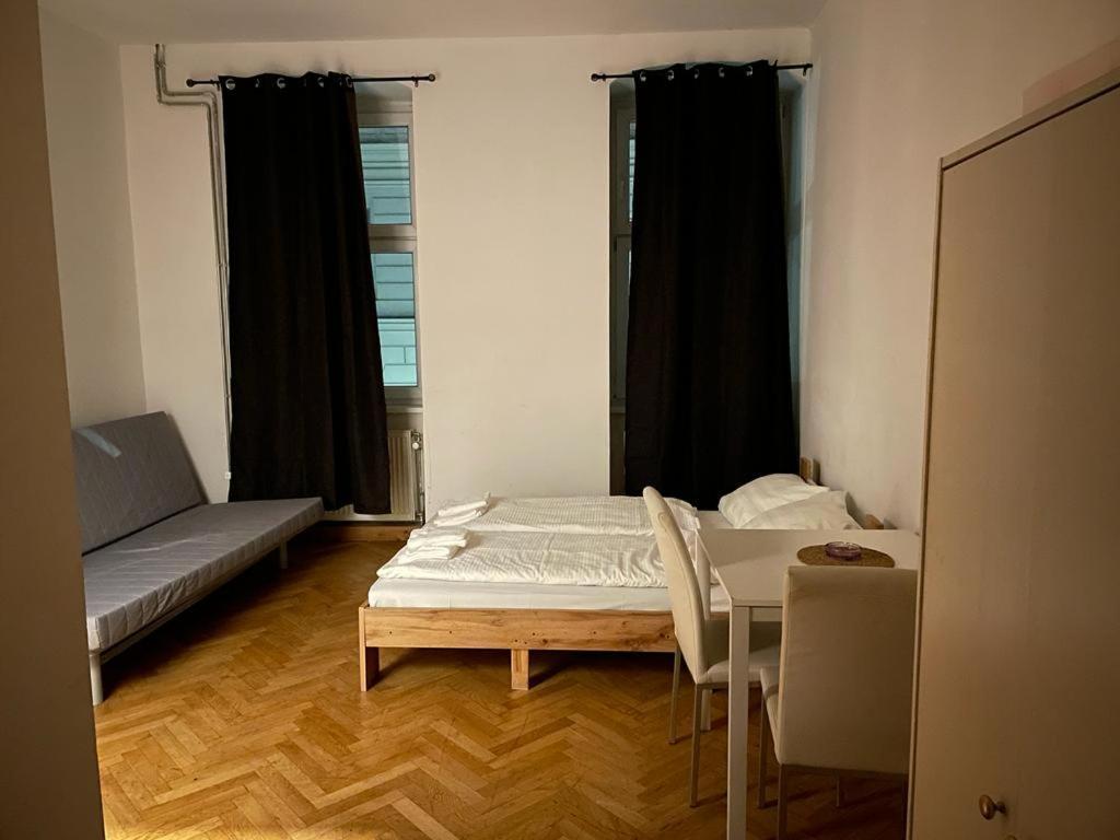 Easybook-In Hotel Vienna Exterior photo