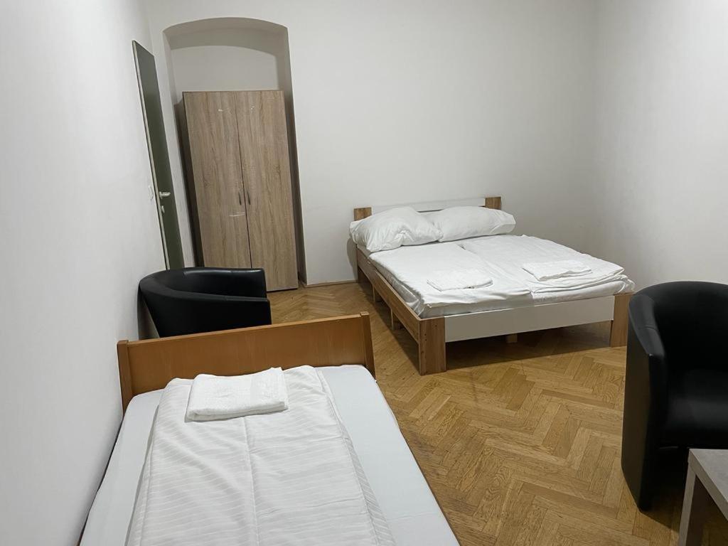 Easybook-In Hotel Vienna Exterior photo
